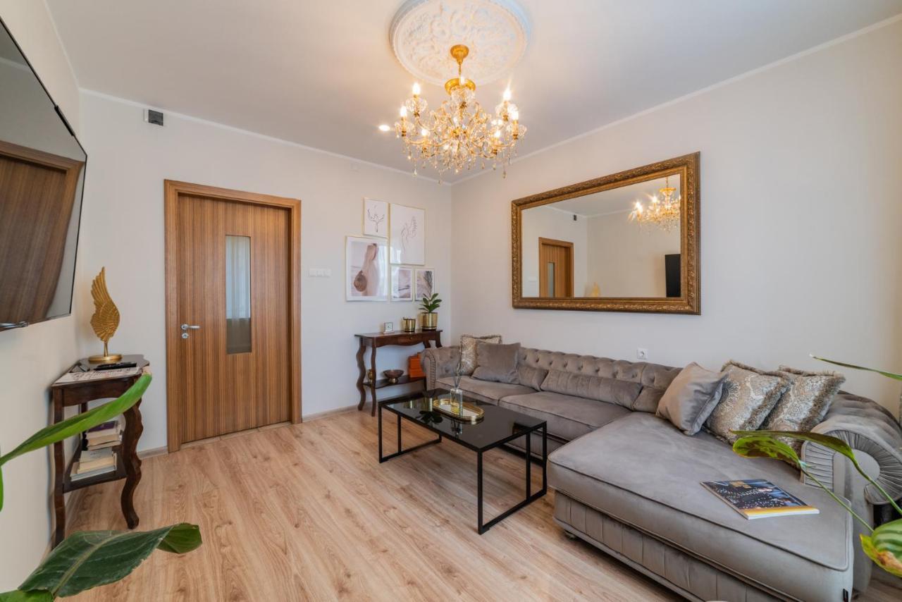 E. D. Angel Wing Apartment 希奥利艾 外观 照片